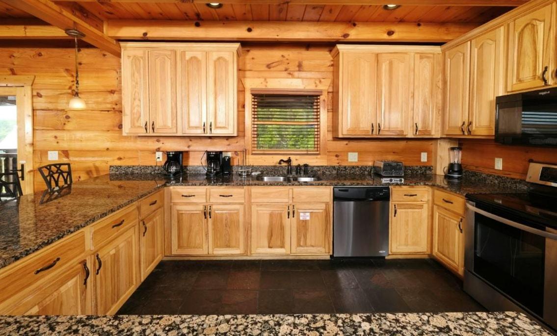 Smoky Vista Lodge Севьервилл Экстерьер фото