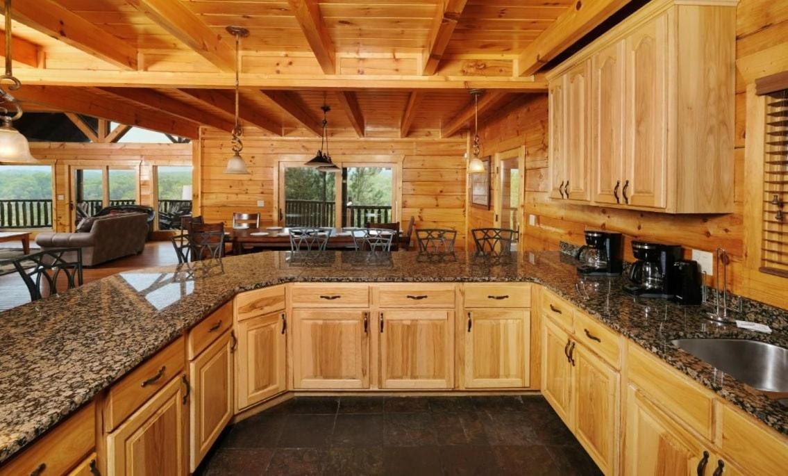 Smoky Vista Lodge Севьервилл Экстерьер фото